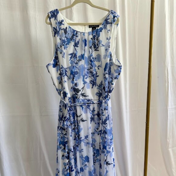 Jessica Howard Women's Plus 24W Blue/White Floral Maxi Dress - Picture 10 of 11